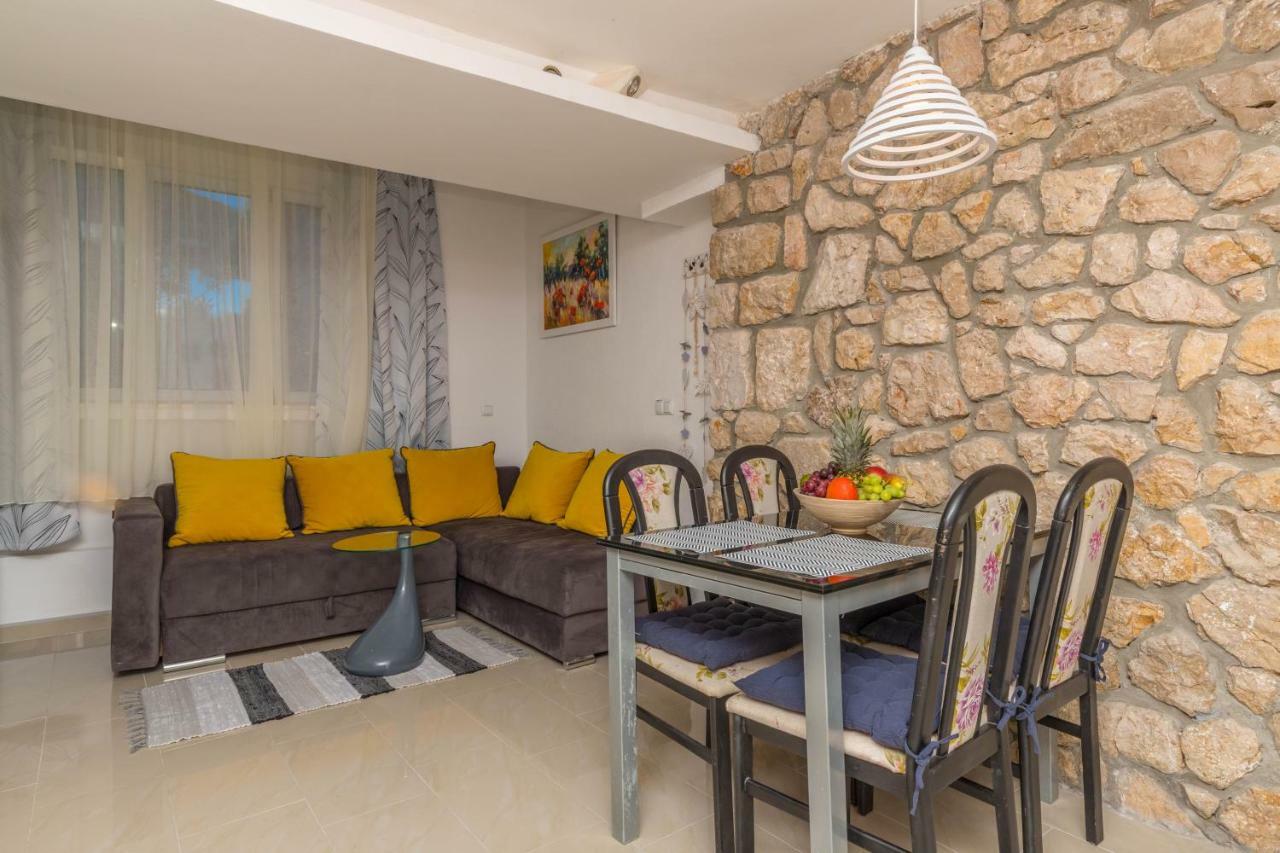 Apartments Lapis 卓得诺沃 外观 照片